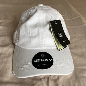 Decky White Hat